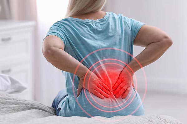 Arthrose inter-apophysaire : symptômes et traitement